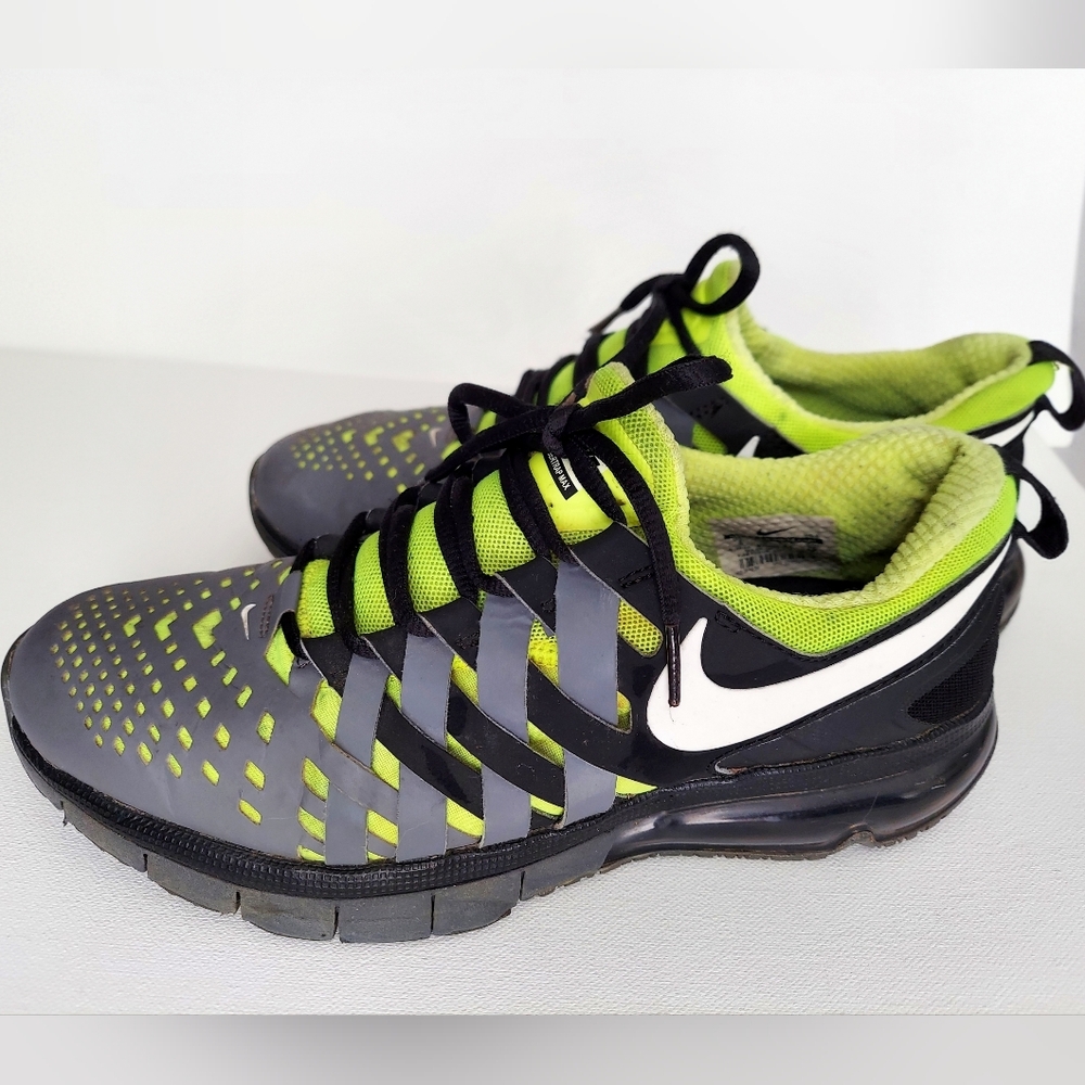 Nike Fingertrap Max 'Volt' Trainer Shoe,  Black/ Grey/ Green,  Men's Size 8, GUC